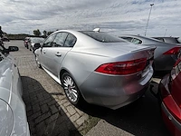 Jaguar xe 2.0 d e-performance r-sport 163,2017 - afbeelding 22 van  26