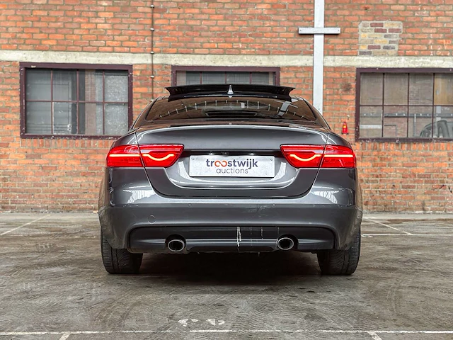 Jaguar xe 2.0 d portfolio 179pk 2015, h-969-ll - afbeelding 5 van  42