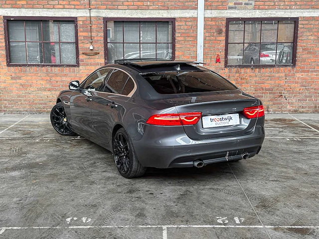 Jaguar xe 2.0 d portfolio 179pk 2015, h-969-ll - afbeelding 8 van  42