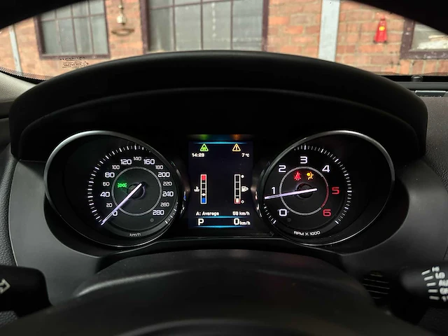 Jaguar xe 2.0 d portfolio 179pk 2015, h-969-ll - afbeelding 19 van  42