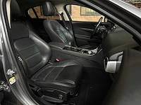 Jaguar xe 2.0 d portfolio 179pk 2015, h-969-ll - afbeelding 35 van  42