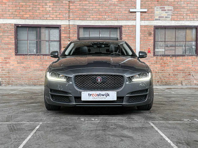 Jaguar xe 2.0 d portfolio 179pk 2015, h-969-ll - afbeelding 34 van  42