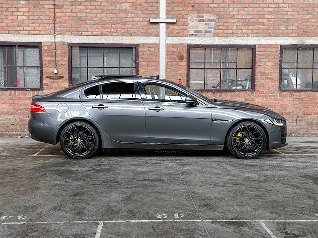 Jaguar xe 2.0 d portfolio 179pk 2015, h-969-ll - afbeelding 41 van  42