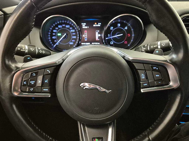 Jaguar xe 2.0 d portfolio automaat; hd-618-l - afbeelding 4 van  21