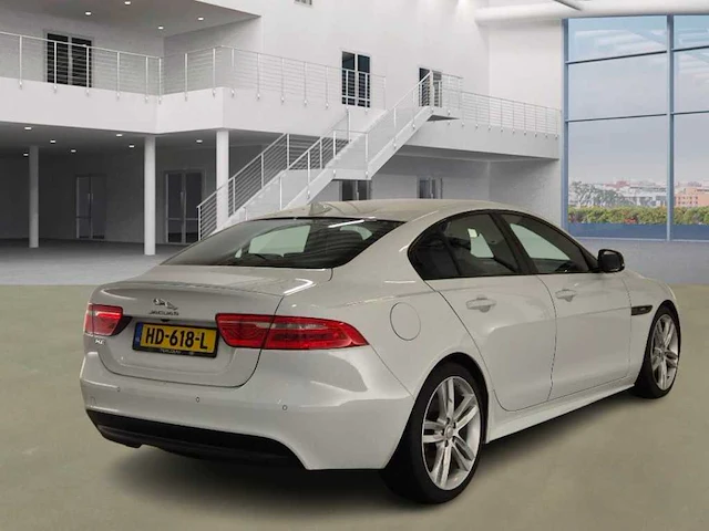 Jaguar xe 2.0 d portfolio automaat; hd-618-l - afbeelding 15 van  21