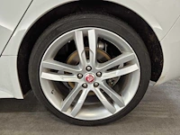 Jaguar xe 2.0 d portfolio automaat; hd-618-l - afbeelding 18 van  21