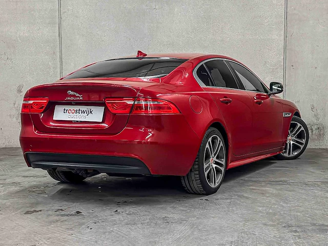 Jaguar xe 2.0 d r-sport (origineel-nl) portfolio x760 163pk 2015, gs-106-g - afbeelding 7 van  81