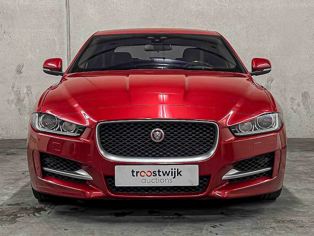 Jaguar xe 2.0 d r-sport (origineel-nl) portfolio x760 163pk 2015, gs-106-g - afbeelding 45 van  81