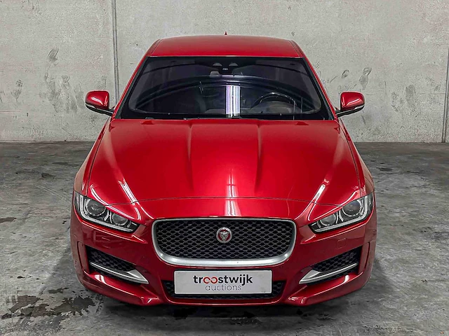 Jaguar xe 2.0 d r-sport (origineel-nl) portfolio x760 163pk 2015, gs-106-g - afbeelding 56 van  81