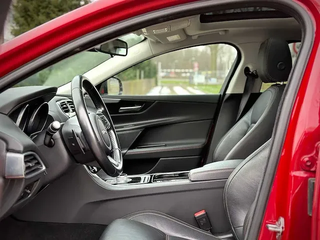 Jaguar xe 2.0 portfolio automaat, gt-047-p - afbeelding 3 van  29