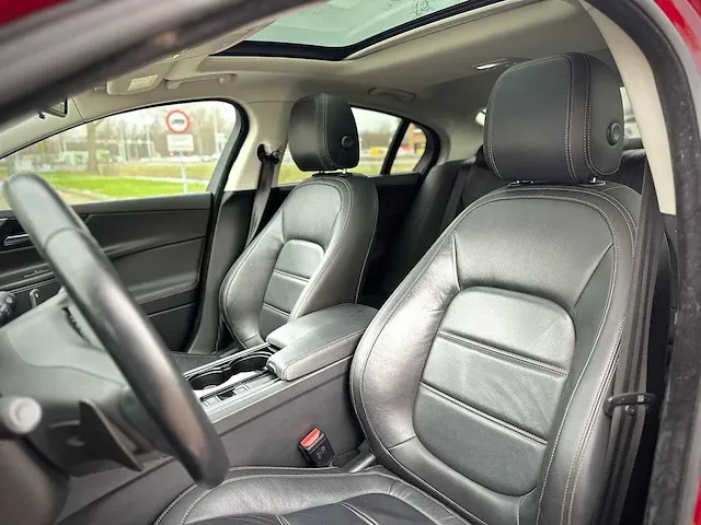 Jaguar xe 2.0 portfolio automaat, gt-047-p - afbeelding 5 van  29