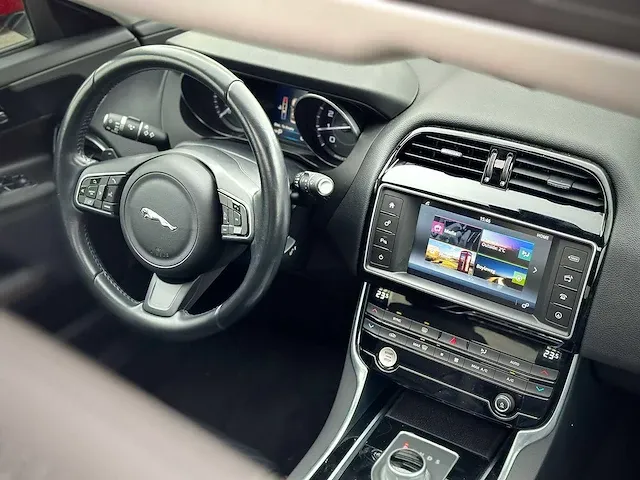 Jaguar xe 2.0 portfolio automaat, gt-047-p - afbeelding 9 van  29
