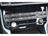Jaguar xe 25t prestige business - personenauto - afbeelding 6 van  38