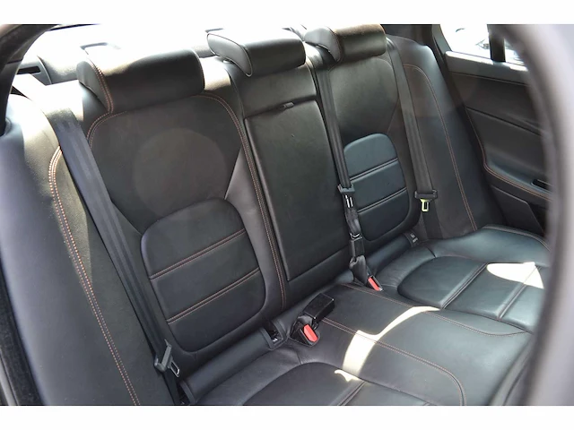 Jaguar xe 25t prestige business - personenauto - afbeelding 10 van  38