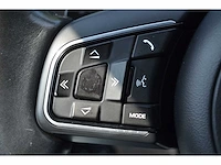 Jaguar xe 25t prestige business - personenauto - afbeelding 20 van  38