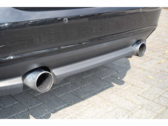 Jaguar xe 25t prestige business - personenauto - afbeelding 32 van  38