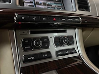 Jaguar xf 2.0 luxury (origineel-nl) 241pk 2015, 8-zkt-10 - afbeelding 19 van  45