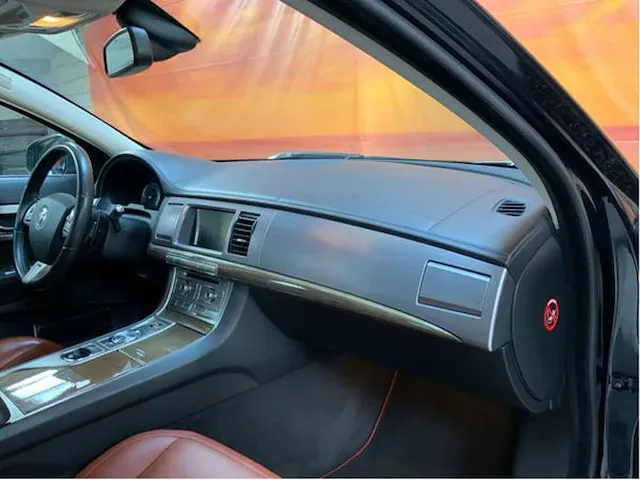 Jaguar xf 2008 - afbeelding 40 van  57