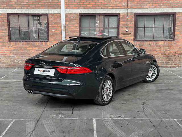 Jaguar xf 2.0d portfolio 179pk 2017, nd-065-g - afbeelding 3 van  43