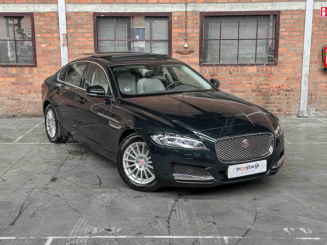 Jaguar xf 2.0d portfolio 179pk 2017, nd-065-g - afbeelding 42 van  43