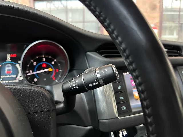 Jaguar xf 20d prestige aut 180pk 2018 - afbeelding 8 van  34