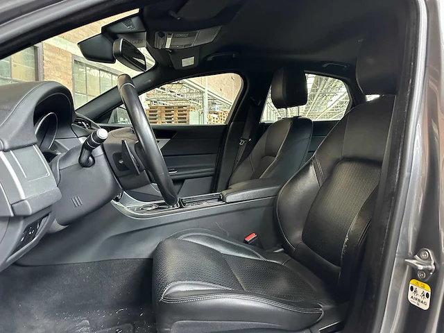Jaguar xf 20d prestige aut 180pk 2018 - afbeelding 17 van  34