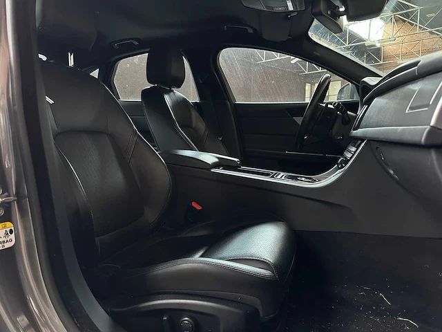 Jaguar xf 20d prestige aut 180pk 2018 - afbeelding 26 van  34