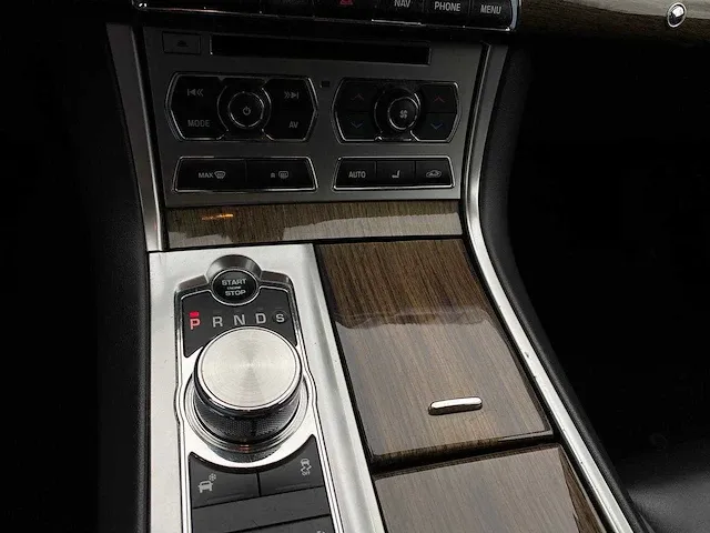 Jaguar xf 2.2d premium business edition automaat, 6-zrb-54 - afbeelding 8 van  20