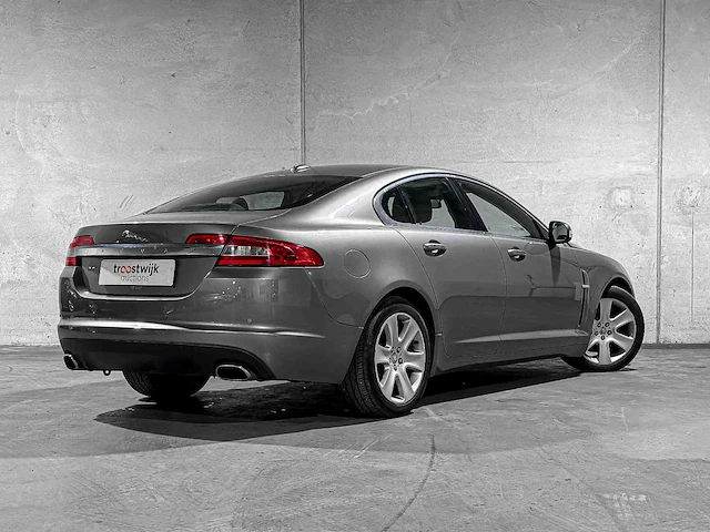 Jaguar xf 2.7d v6 luxury 207pk 2008, 69-hxg-3 youngtimer - afbeelding 2 van  42