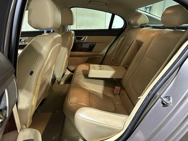 Jaguar xf 2.7d v6 luxury 207pk 2008, 69-hxg-3 youngtimer - afbeelding 29 van  42