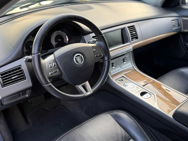 Jaguar xf 2.7d v6 premium luxury origineel nederlands nap 50-gbx-5 - afbeelding 2 van  17