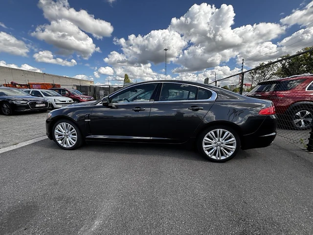 Jaguar xf 3.0 turbo v6 business edition dpf 211 at, 2011 - afbeelding 22 van  24