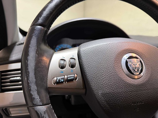 Jaguar xf 4.2 sv8 supercharged v8 416pk 2008, x-627-sx youngtimer - afbeelding 15 van  44