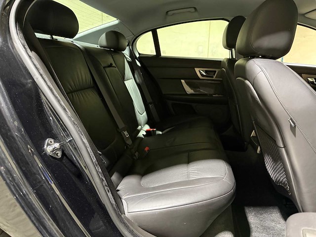 Jaguar xf 4.2 sv8 supercharged v8 416pk 2008, x-627-sx youngtimer - afbeelding 37 van  44