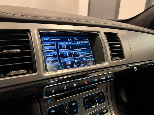 Jaguar xf s 3.0 v6 d premium business edition 8-traps 275pk 2013, x-791-rl - afbeelding 40 van  94