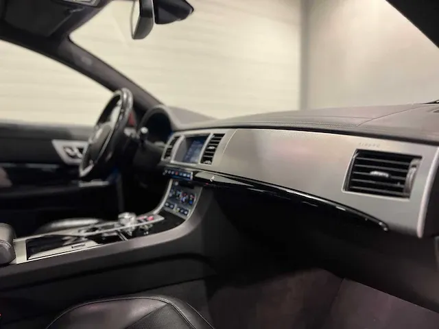 Jaguar xf s 3.0 v6 d premium business edition 8-traps 275pk 2013, x-791-rl - afbeelding 76 van  94