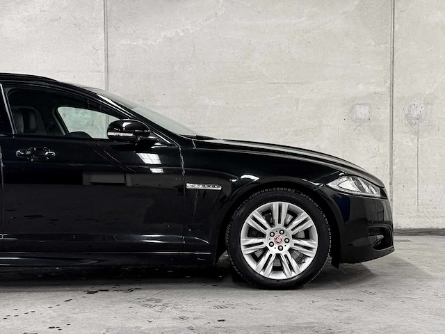 Jaguar xf s 3.0 v6 d premium business edition 8-traps (origineel-nl) 275pk 2013, 5-kgp-34 - afbeelding 11 van  89