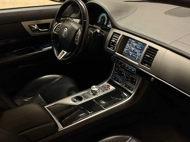 Jaguar xf s 3.0 v6 d premium business edition 8-traps (origineel-nl) 275pk 2013, 5-kgp-34 - afbeelding 59 van  89