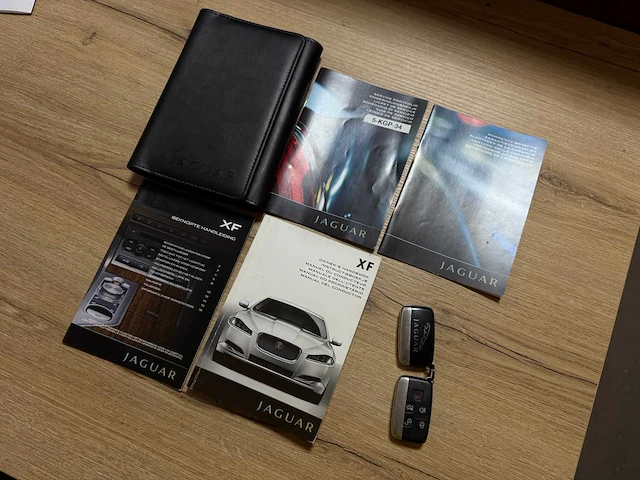 Jaguar xf s 3.0 v6 d premium business edition 8-traps (origineel-nl) 275pk 2013, 5-kgp-34 - afbeelding 81 van  89