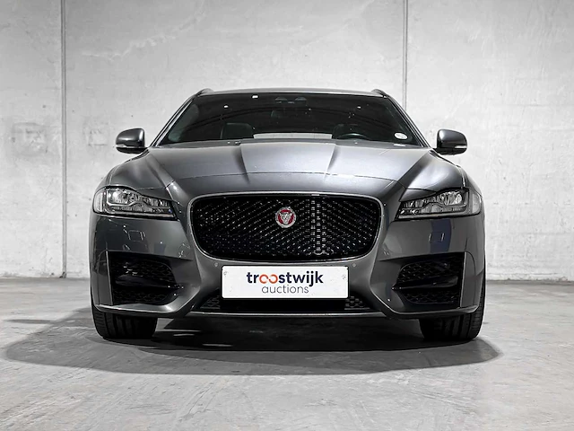 Jaguar xf sportbrake 2.0d portfolio 179pk 2017 (origineel-nl), pz-465-j - afbeelding 33 van  44