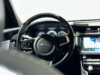 Jaguar xf sportbrake 2.0d portfolio 179pk 2017 (origineel-nl), pz-465-j - afbeelding 9 van  45
