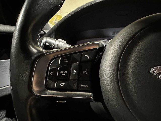 Jaguar xf sportbrake 2.0d portfolio 179pk 2017 (origineel-nl), pz-465-j - afbeelding 11 van  45