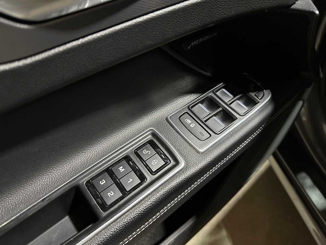 Jaguar xf sportbrake 2.0d portfolio 179pk 2017 (origineel-nl), pz-465-j - afbeelding 28 van  45
