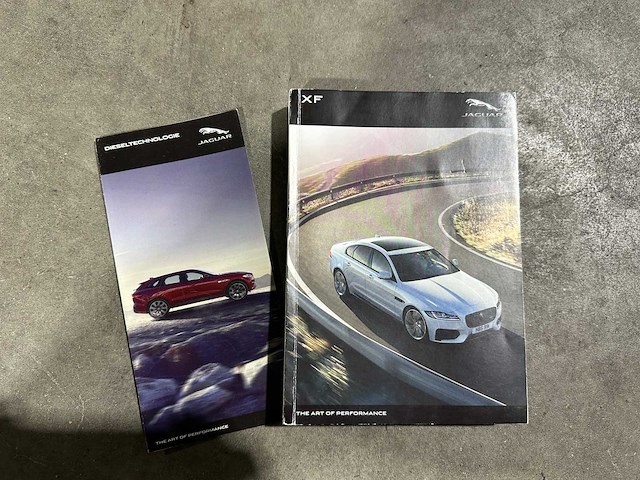 Jaguar xf sportbrake 2.0d portfolio 179pk 2017 (origineel-nl), pz-465-j - afbeelding 39 van  45
