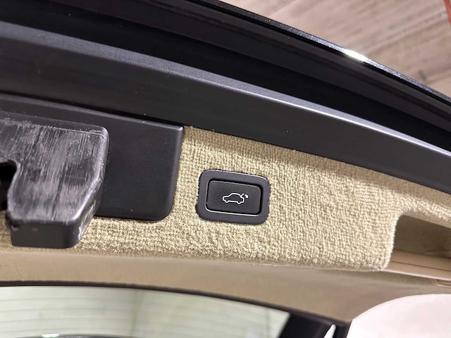 Jaguar xf sportbrake 3.0d v6 s 275pk 2014, h-699-xt - afbeelding 32 van  46