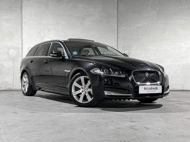 Jaguar xf sportbrake 3.0d v6 s 275pk 2014, h-699-xt - afbeelding 44 van  46