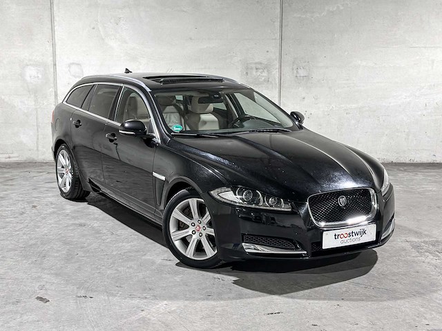 Jaguar xf sportbrake 3.0d v6 s 275pk 2014, h-699-xt - afbeelding 45 van  46