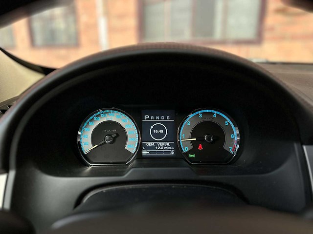 Jaguar xf sv8 4.2 supercharged 416pk 2008 (origineel-nl), 31-zl-gr youngtimer - afbeelding 14 van  45