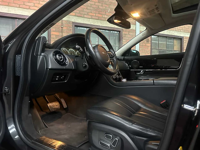 Jaguar xj 2.0 premium luxury 240pk 2013 (origineel-nl) - afbeelding 8 van  43