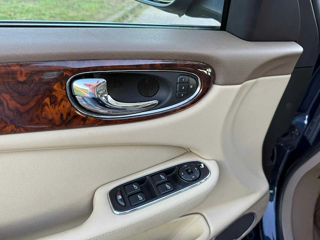 Jaguar xj 2.7d v6 portfolio , rt-645-n - afbeelding 3 van  25